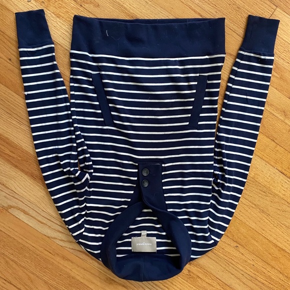 Jcrew sweatshirt with front pocket size S - Picture 1 of 5